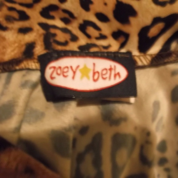 Thin, unlined, Jaguar print skirt * NWOT - Picture 5 of 5